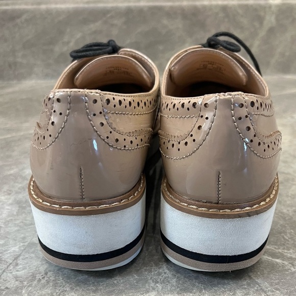 Zara women’s tan, white, black patent leather lace up oxfords. Size 5.5 - Picture 7 of 10